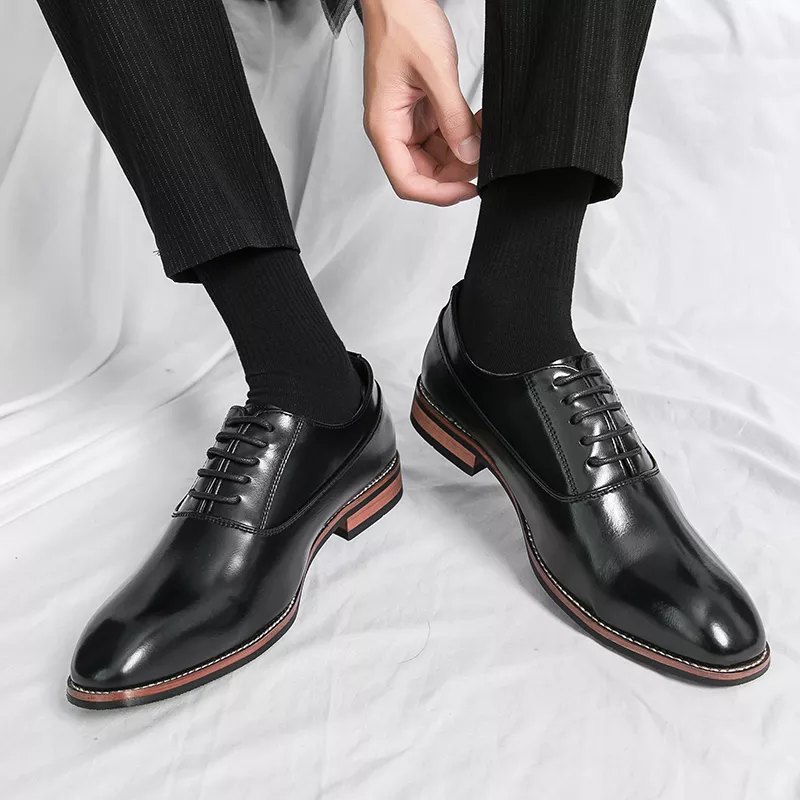 Italian Made Oxford shoes With Patent Leather